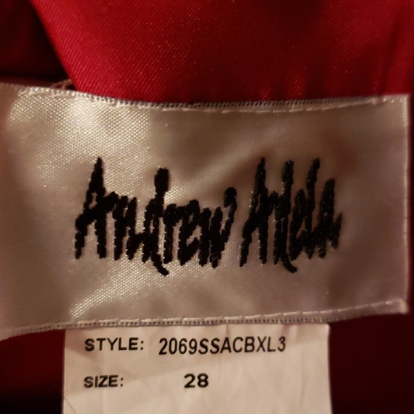 Formal dress - Picture 4 of 4